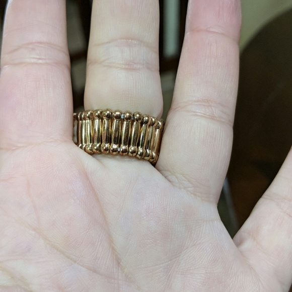 Ring - Picture 2 of 3